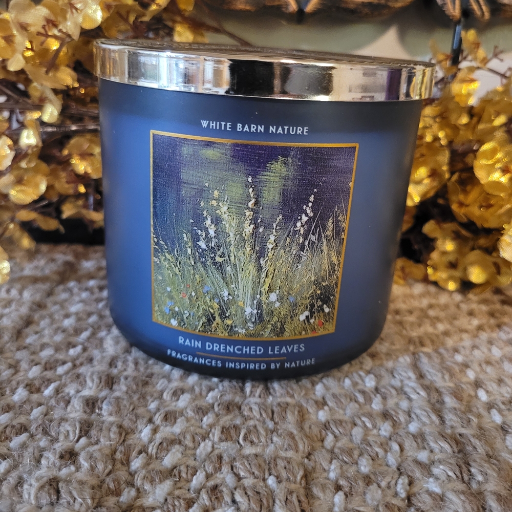 White Barn Rain Drenched Leaves Candle - Black